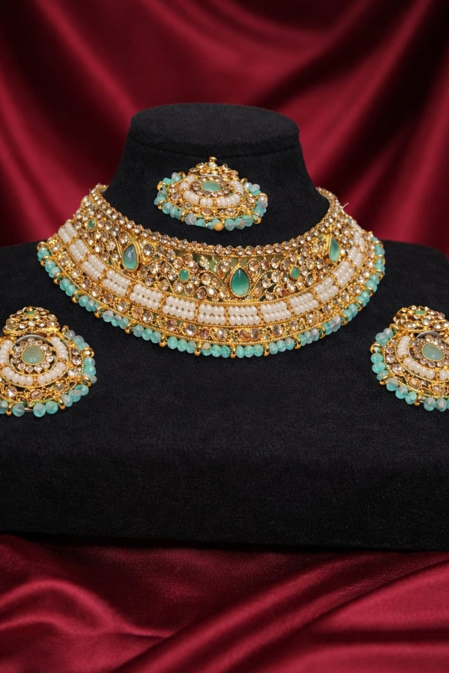 Mint Pearl Royal Choker Set
