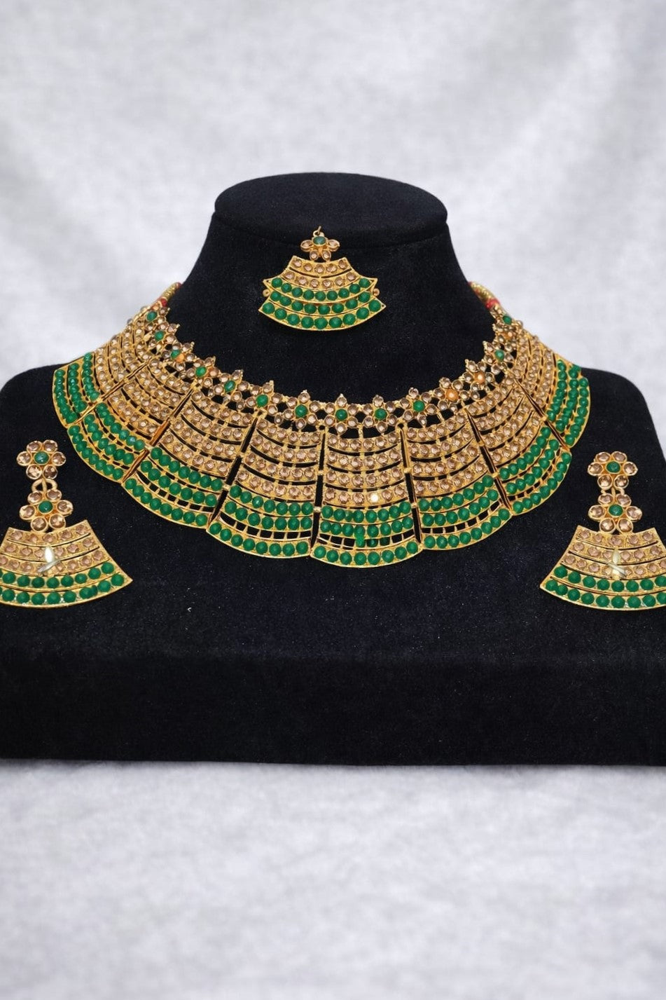 Emerald Royal Bridal Choker Set